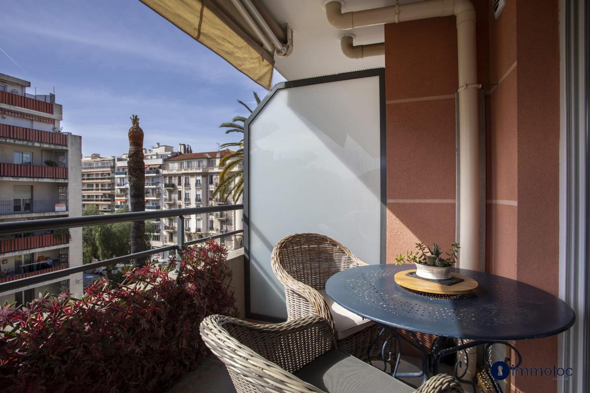 Appartamento Air-conditioned Near Liberation District *